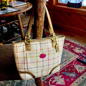Authentic Coach Peyton Tattersal PVC Tote Bag Shoulder Purse F20093 White/Gold